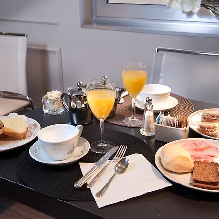 Hotel Carla 3*