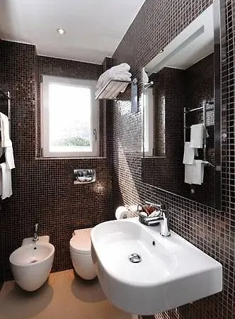 Carla ليفانتو